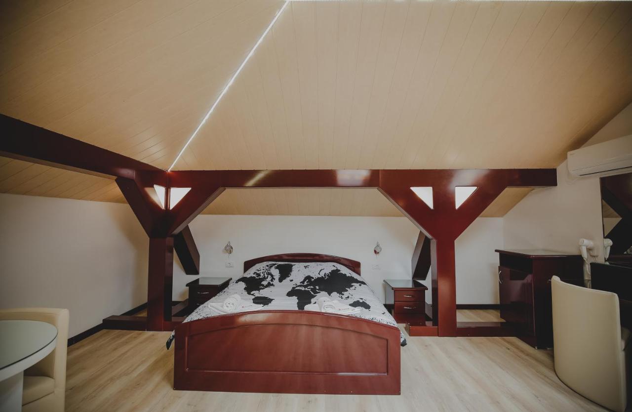Cherry Apartmani Gornji Milanovac Ngoại thất bức ảnh