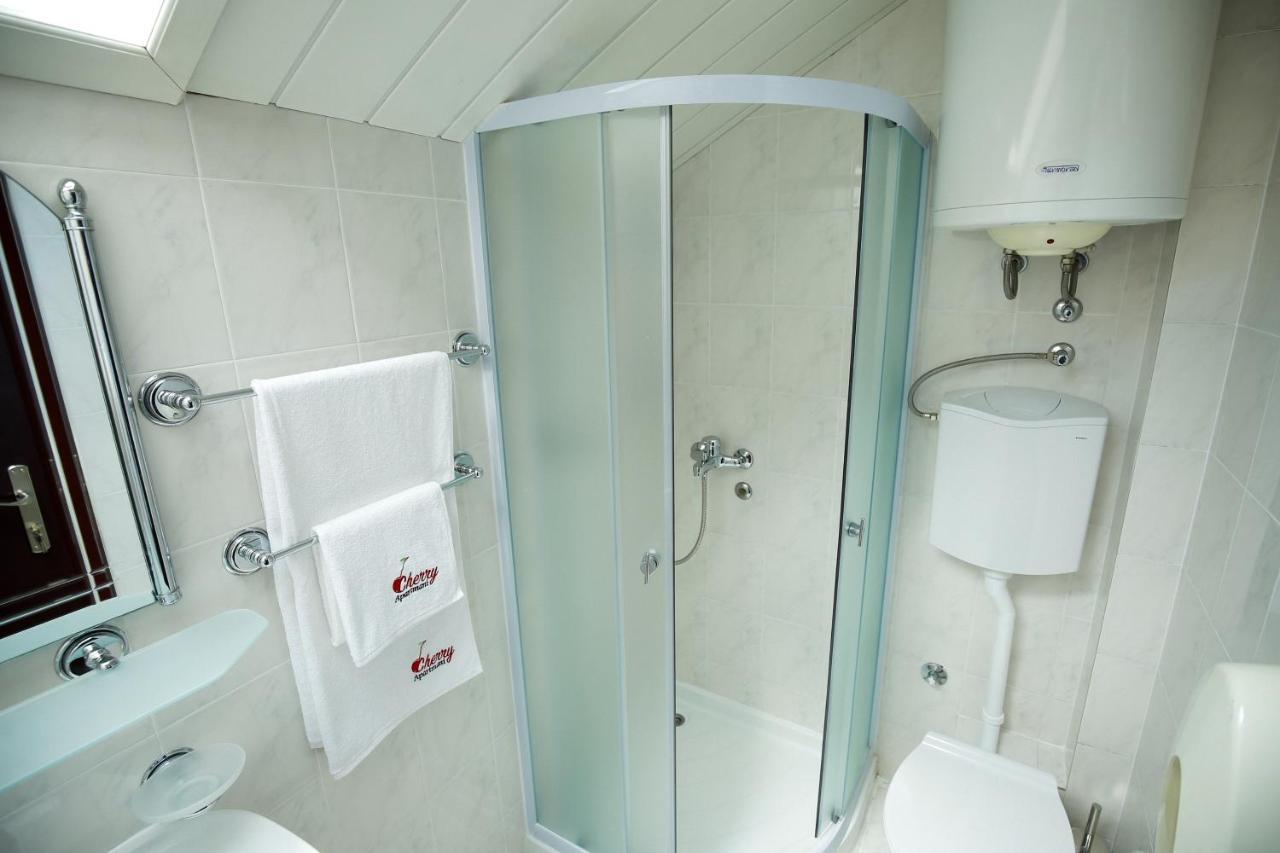 Cherry Apartmani Gornji Milanovac Ngoại thất bức ảnh
