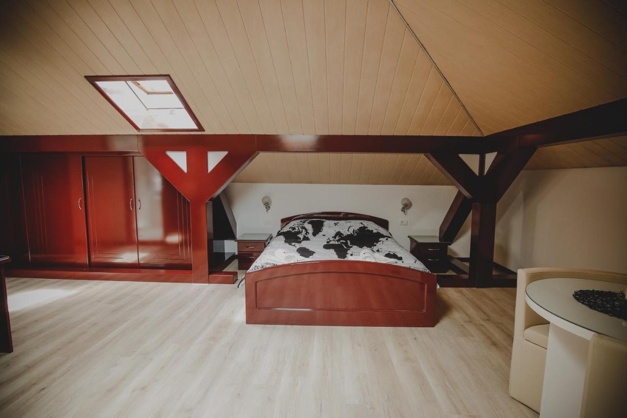 Cherry Apartmani Gornji Milanovac Ngoại thất bức ảnh